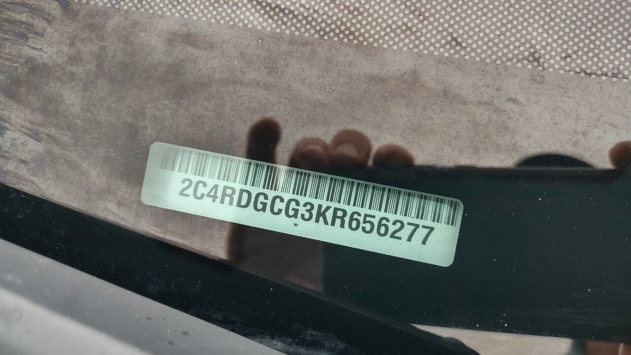 Used 2019 Dodge Grand Caravan SXT image 8