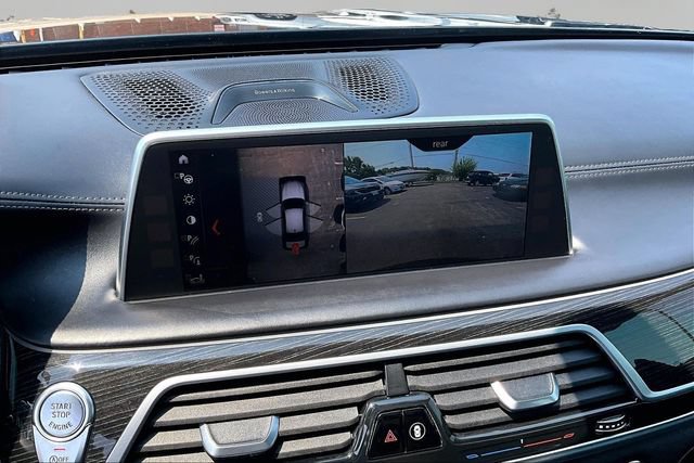 Used 2018 BMW 750i xDrive AWD/4WD image 19