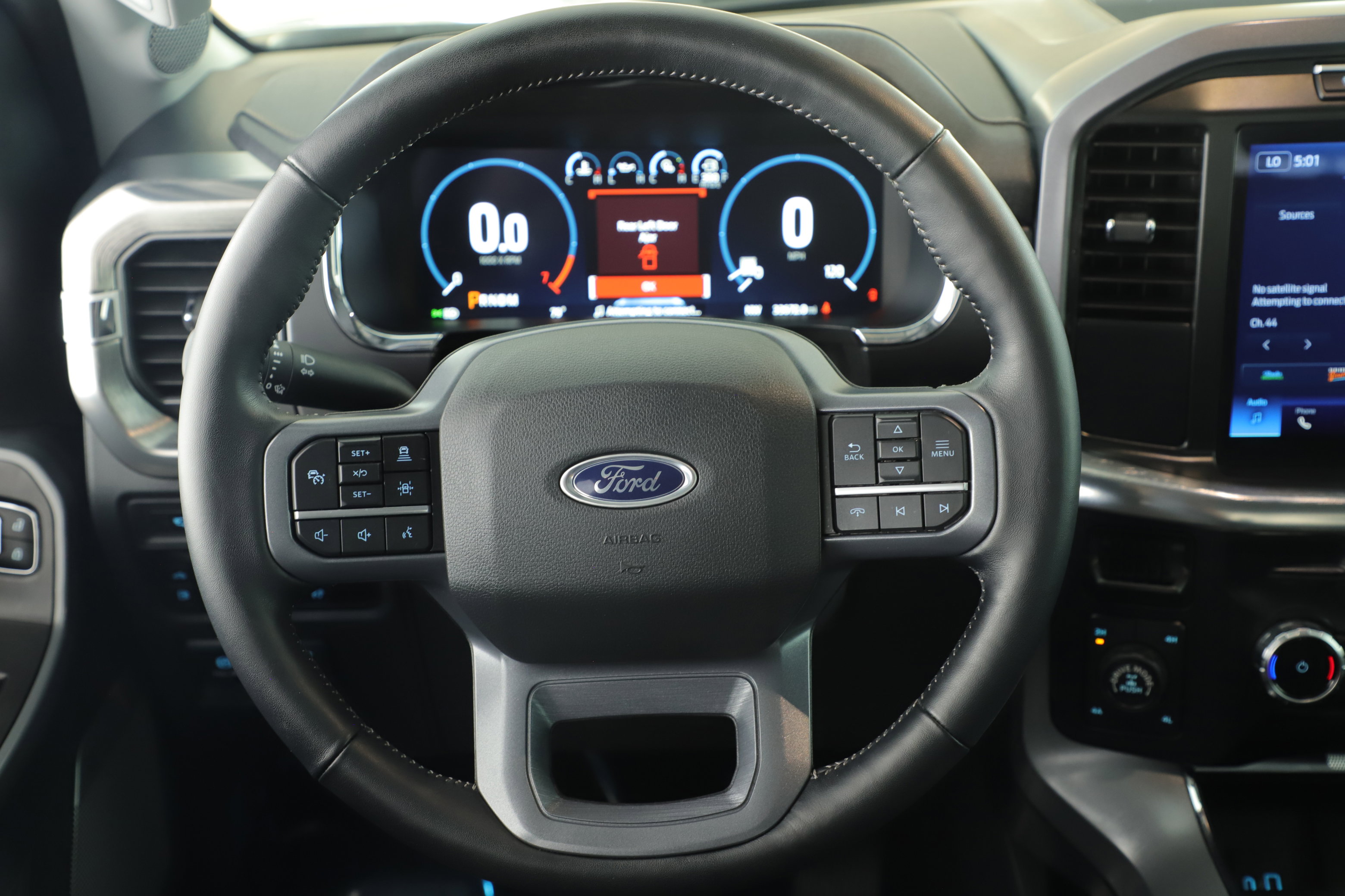 Used 2023 Ford F150 Lariat w/ Equipment Group 502A High AWD/4WD image 16