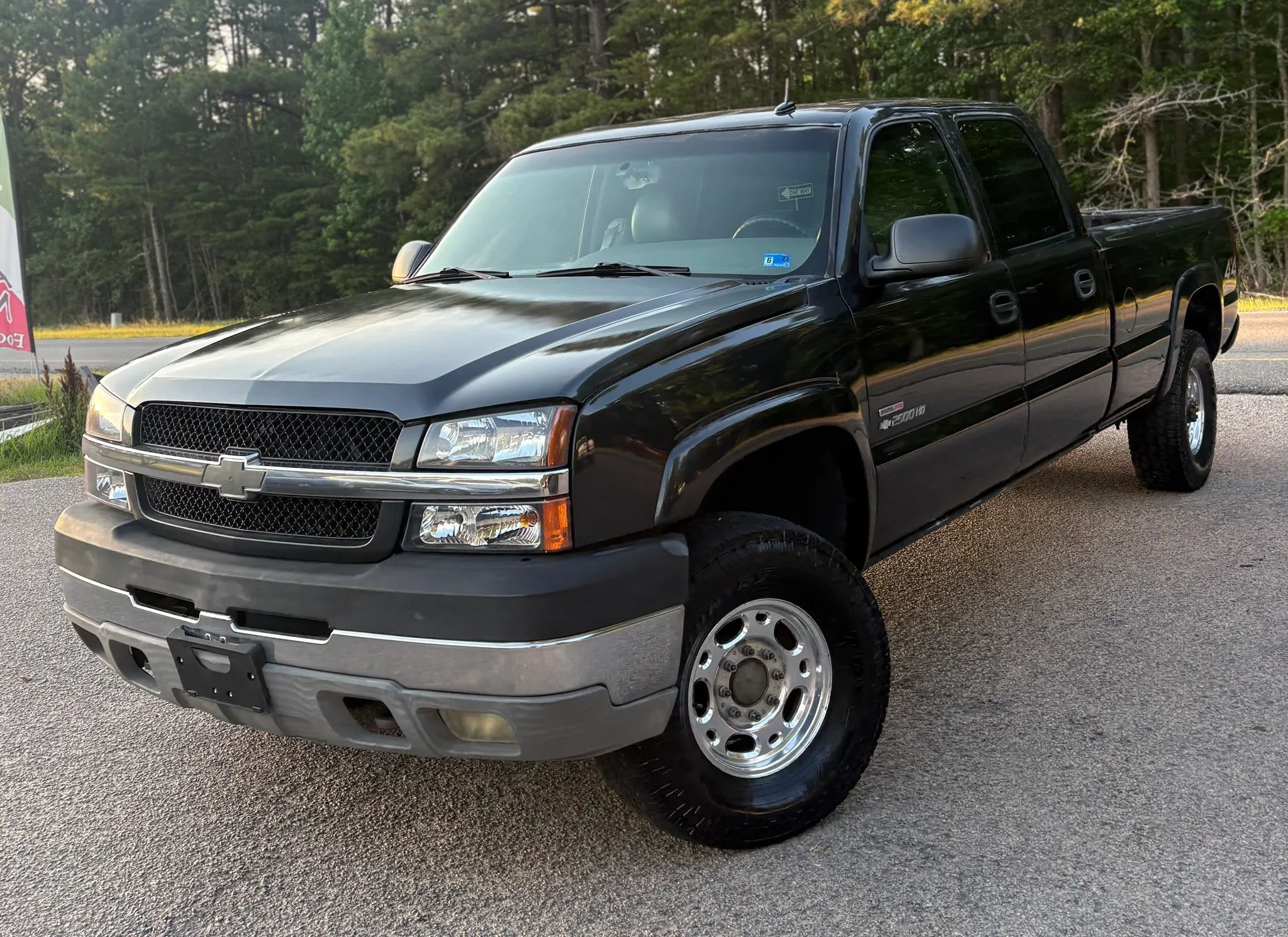 Used 2003 Chevrolet Silverado 2500 LT w/ Skid Plate Package AWD/4WD image 2