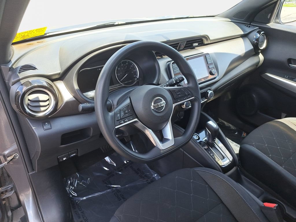 Used 2019 Nissan Kicks SV FWD image 16