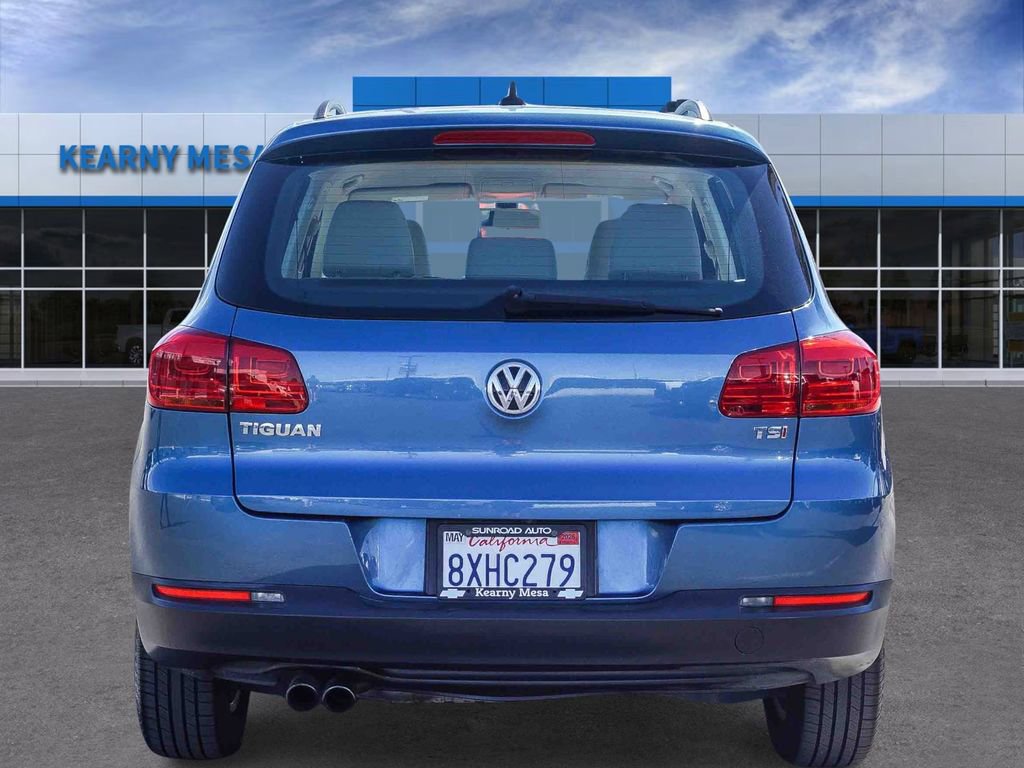 Used 2017 Volkswagen Tiguan S image 5