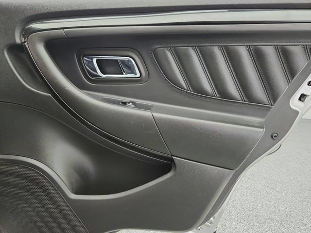 Used 2018 Ford Taurus SHO AWD/4WD image 27