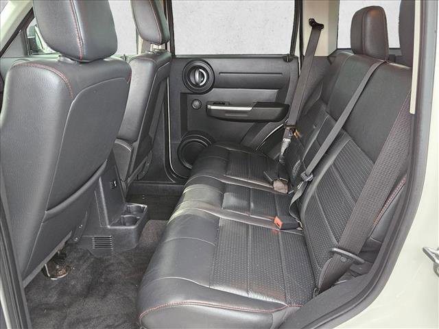 Used 2008 Dodge Nitro R/T image 16