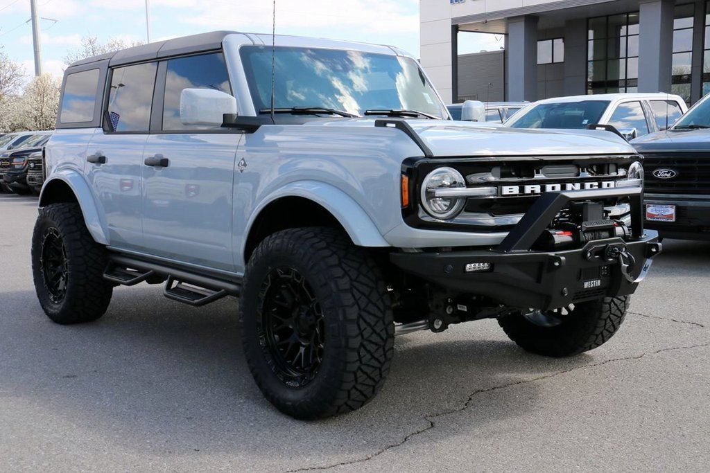 New 2026 Ford Bronco Outer Banks AWD/4WD image 5