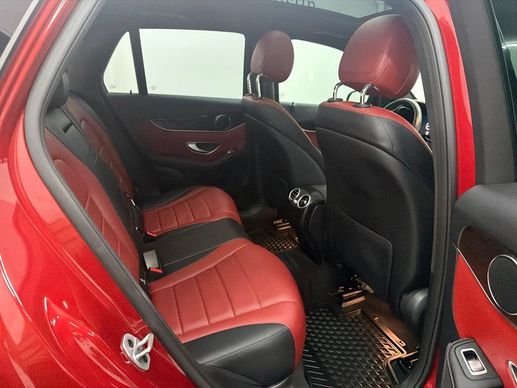 Used 2022 Mercedes-Benz GLC 300 image 25