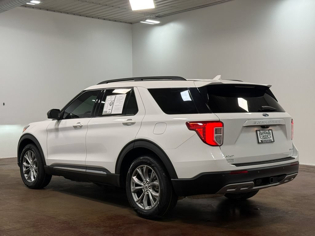 Used 2022 Ford Explorer XLT w/ Equipment Group 202A AWD/4WD image 26