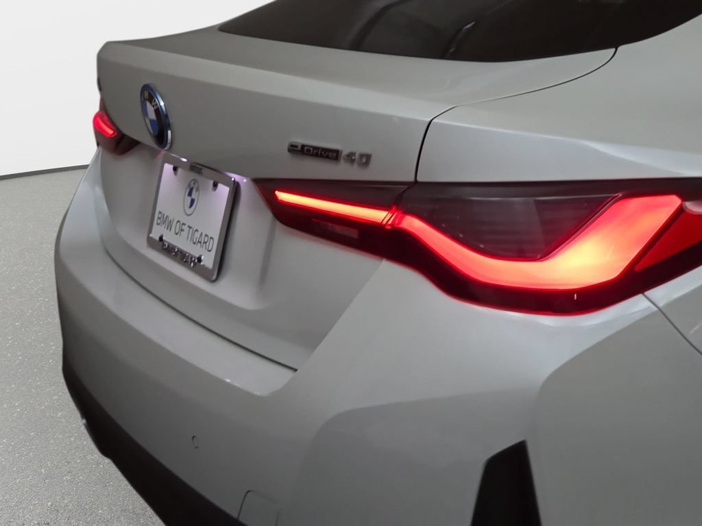 Certified 2023 BMW i4 eDrive40 w/ Premium Package RWD image 32