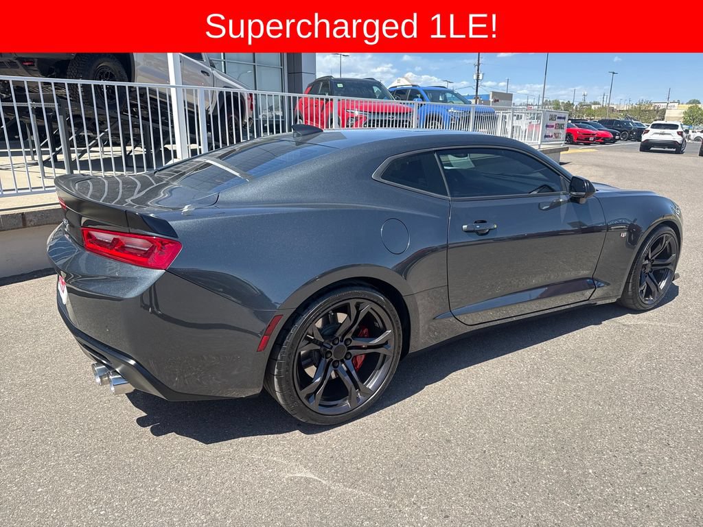 Used 2018 Chevrolet Camaro SS RWD image 4
