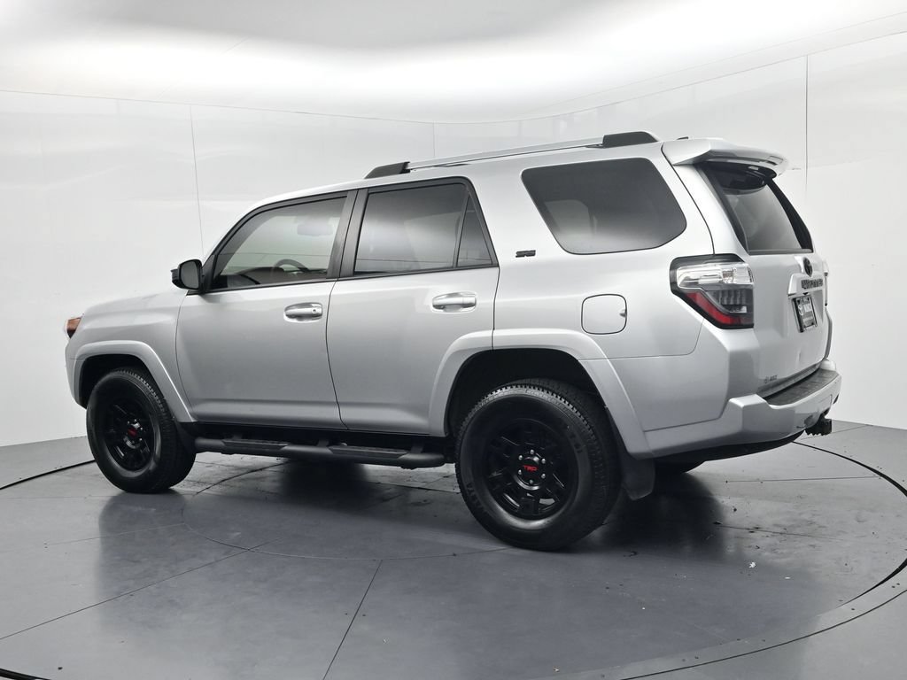 Used 2023 Toyota 4Runner SR5 AWD/4WD image 5