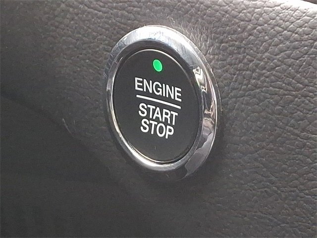 Used 2024 Ford Edge Titanium image 24