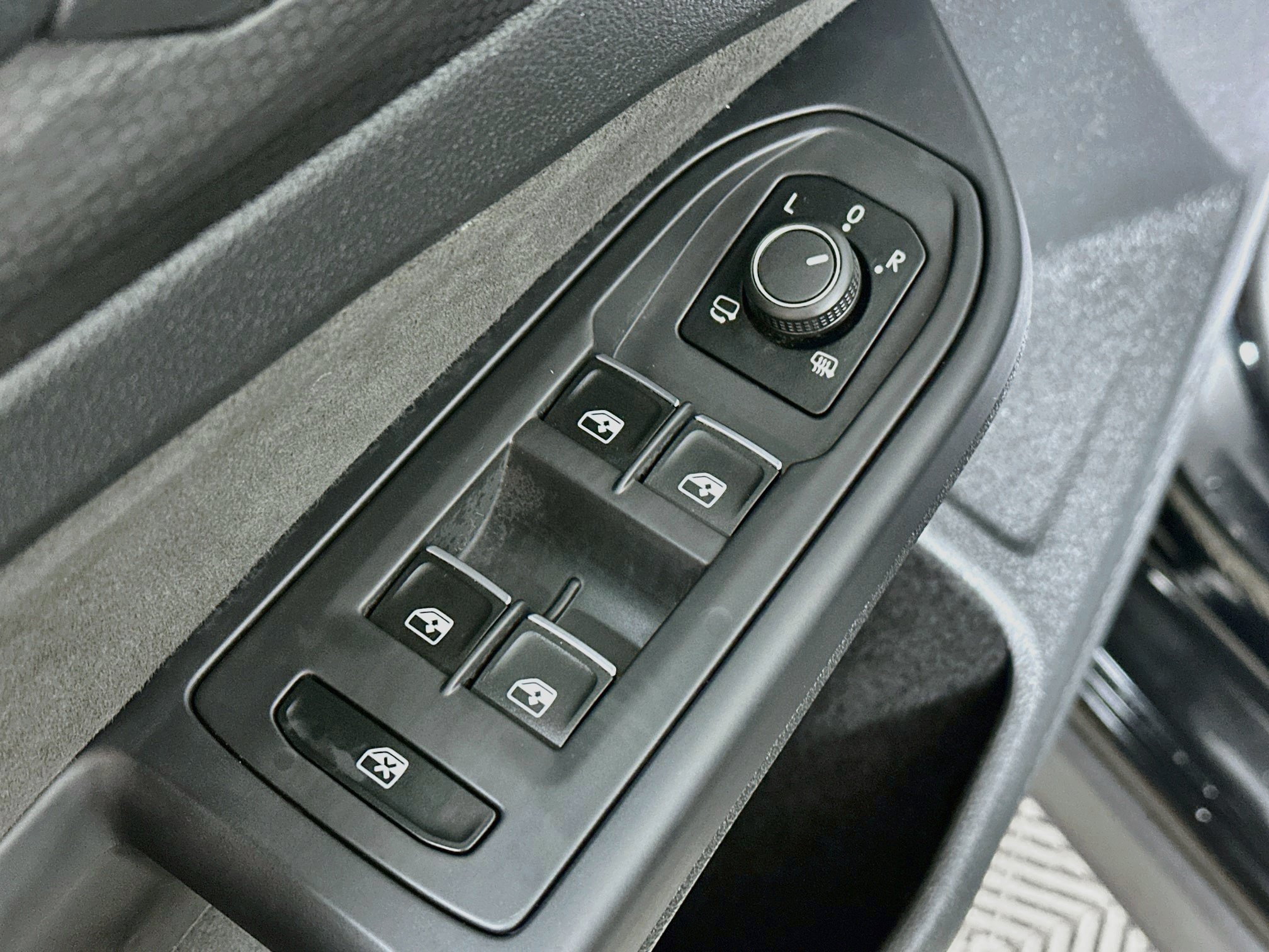 Used 2024 Volkswagen GTI S FWD image 17