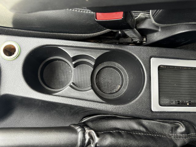 Used 2011 Land Rover LR2 HSE image 36