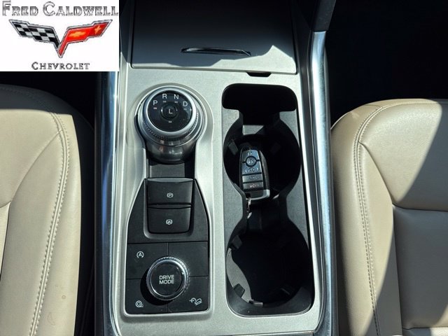 Used 2023 Ford Explorer XLT w/ Equipment Group 202A AWD/4WD image 13