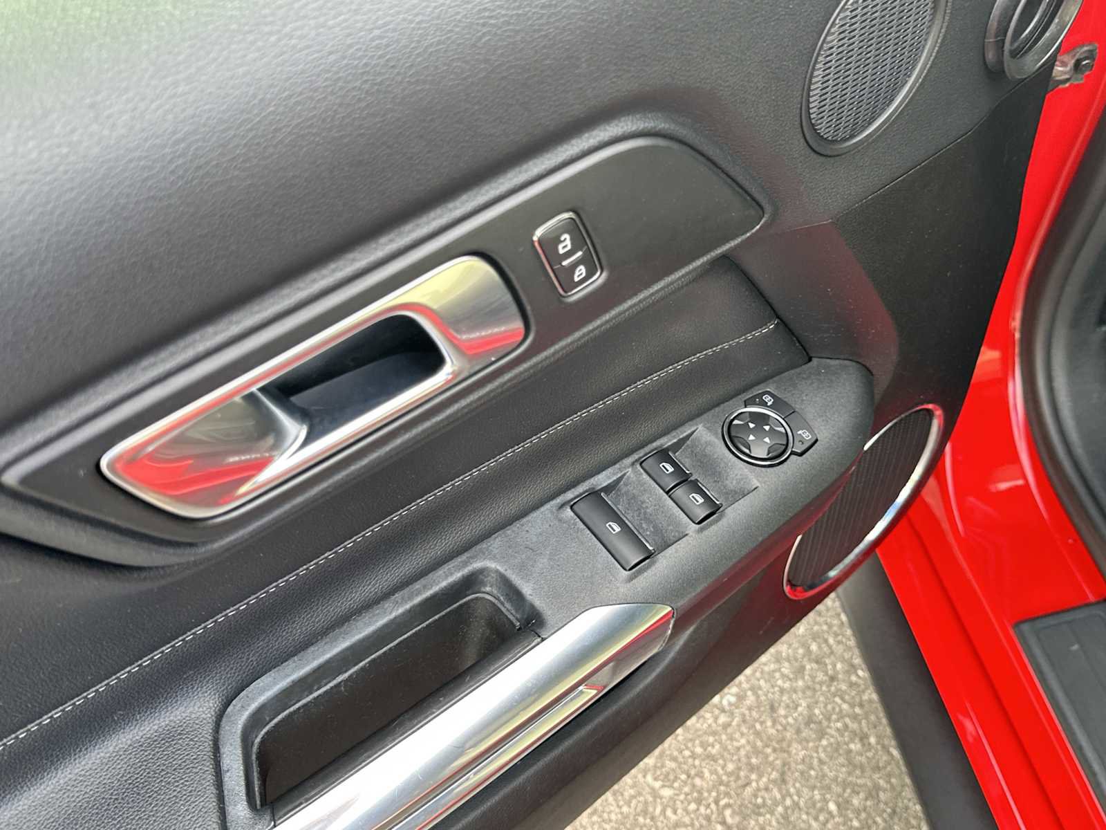 Used 2021 Ford Mustang Premium image 15