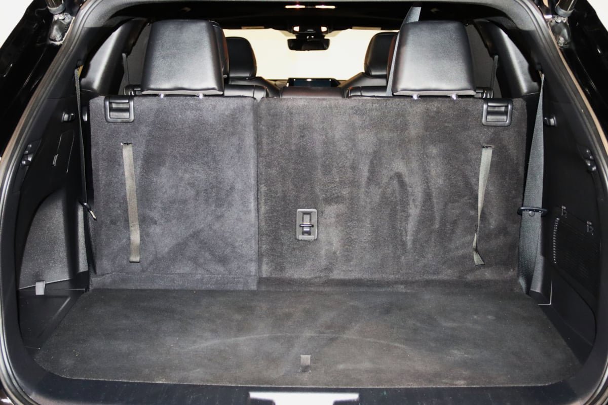 Used 2023 Toyota Highlander L image 63