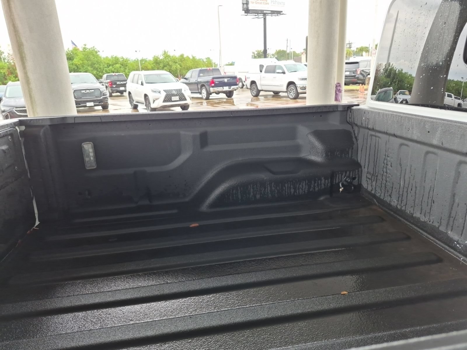 Used 2020 Jeep Gladiator Sport AWD/4WD image 8
