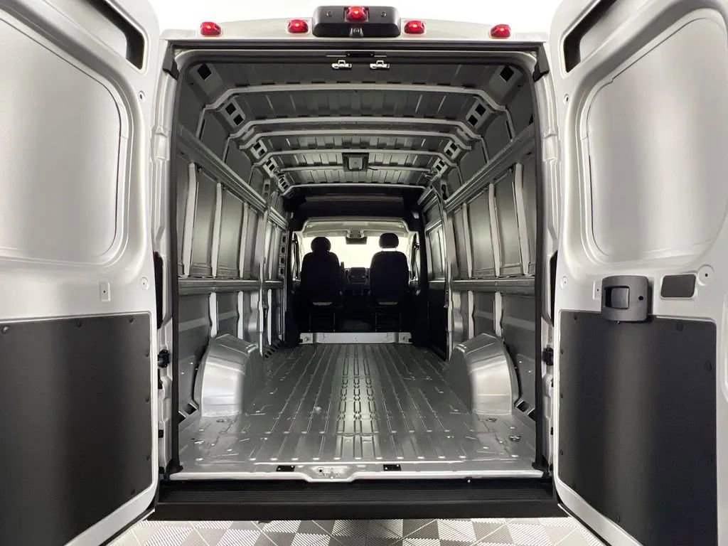 Used 2024 RAM ProMaster 3500 w/ Convenience Group image 23