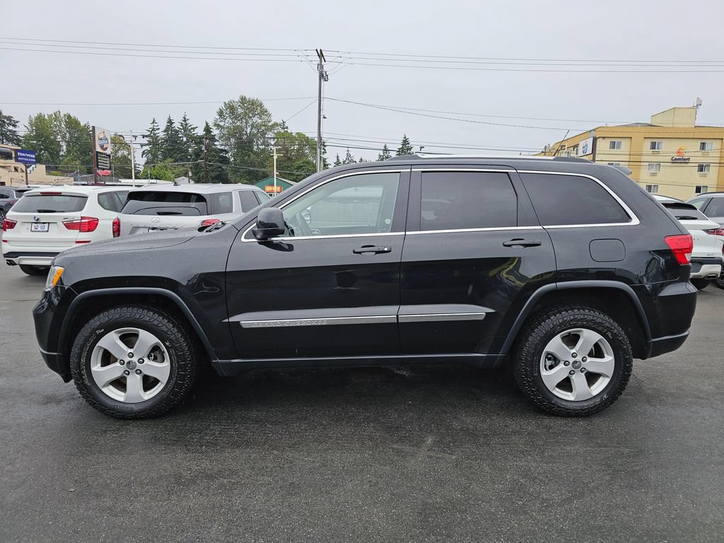 Used 2011 Jeep Grand Cherokee Laredo AWD/4WD image 5