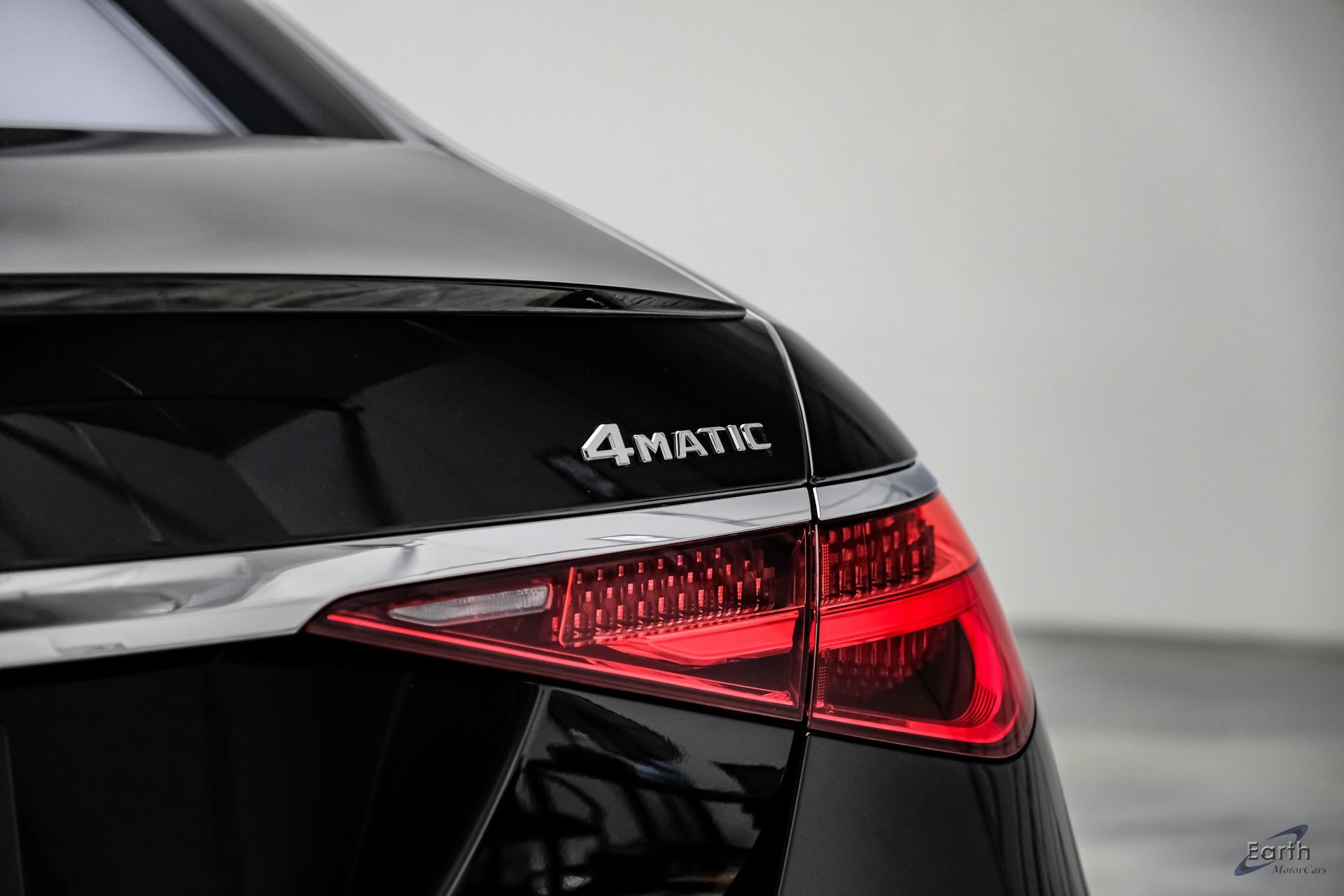 Used 2024 Mercedes-Benz S 580 4MATIC Sedan w/ AMG Line image 16