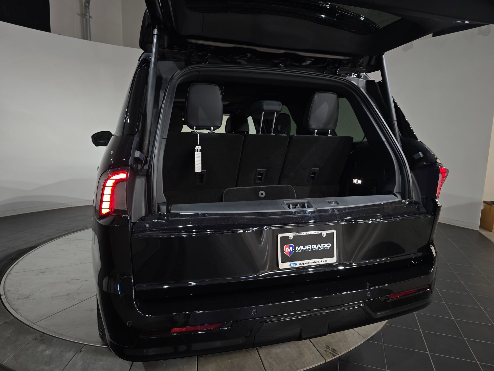 New 2025 Lincoln Navigator L Reserve w/ Jet Appearance Package image 10