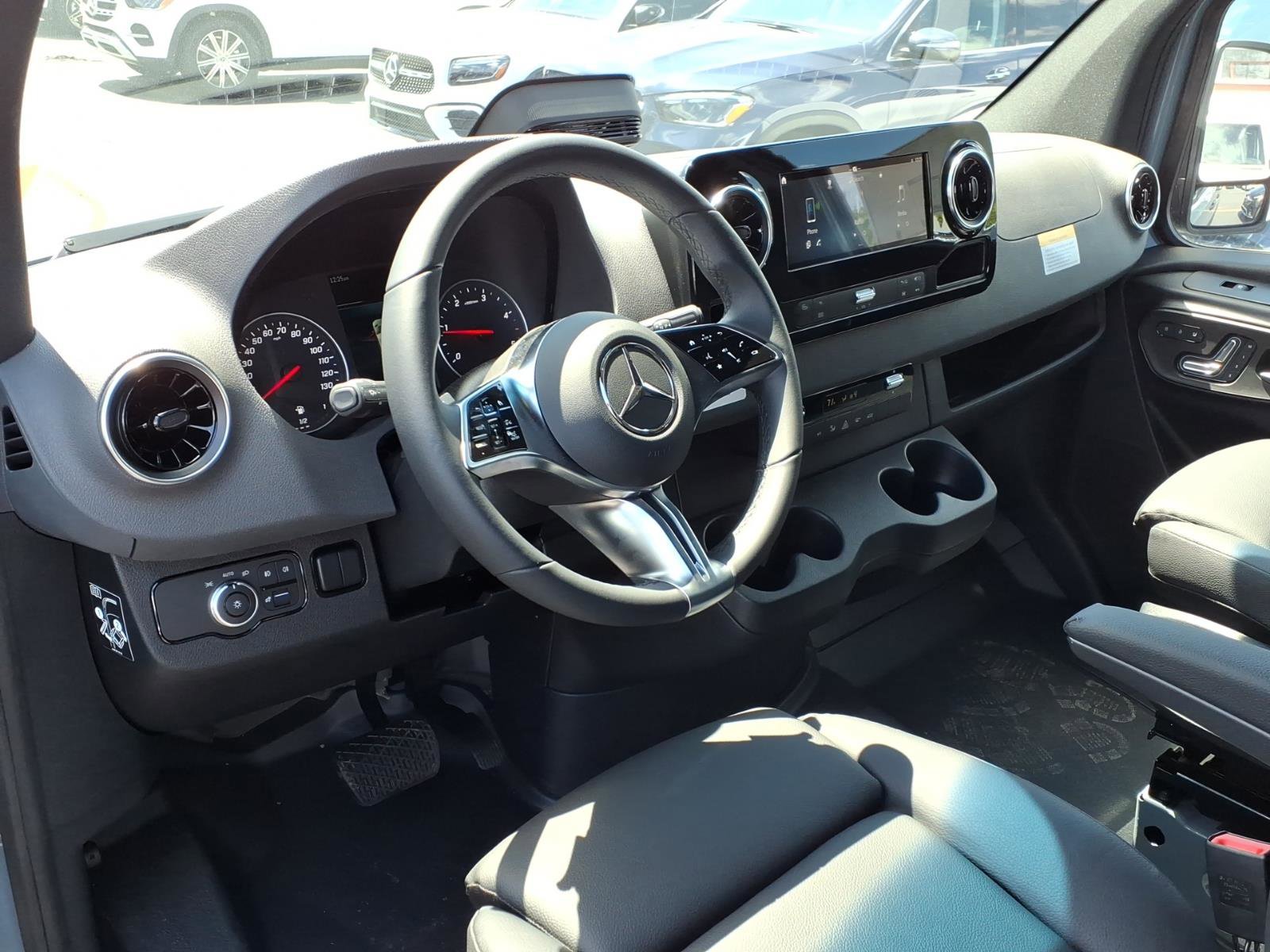 New 2025 Mercedes-Benz Sprinter 2500 image 5