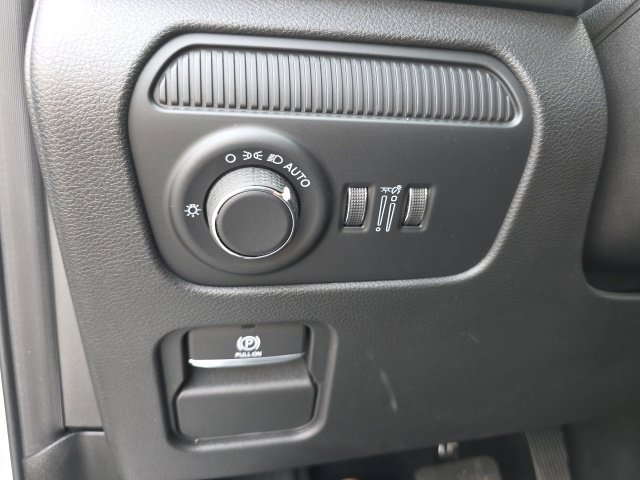 Used 2026 Jeep Grand Wagoneer Summit w/ Premium Group III AWD/4WD image 18