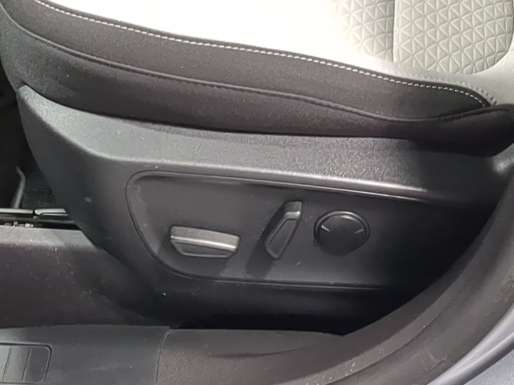 Used 2023 Ford Escape Active AWD/4WD image 21