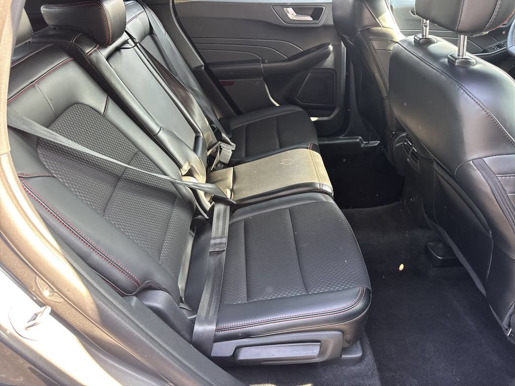 Used 2025 Ford Escape ST-Line Select AWD/4WD image 15