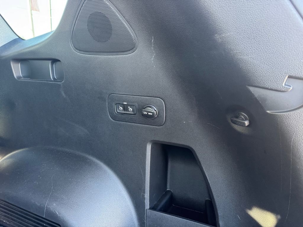 Used 2023 Hyundai Santa Fe Limited image 24