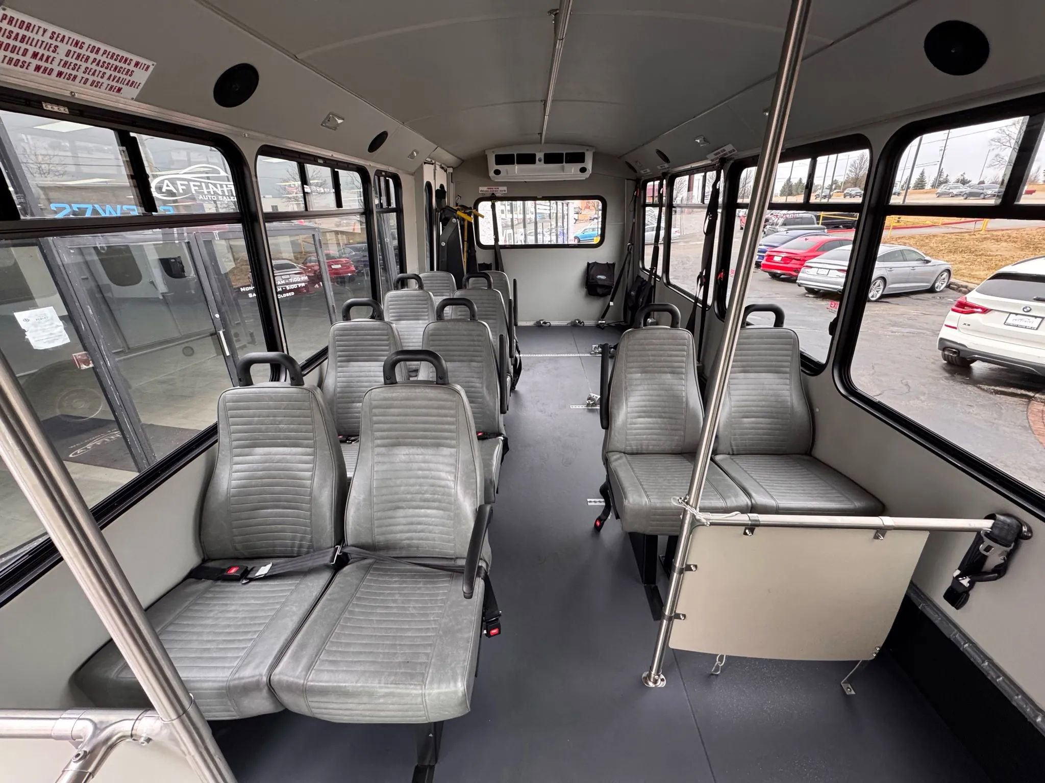 Used 2015 Ford E-450 and Econoline 450 Super Duty w/ Shuttle Bus Prep Package image 22