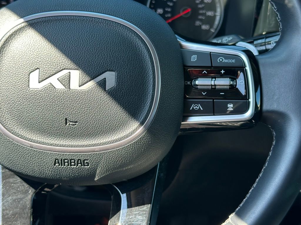 Used 2023 Kia Sorento EX AWD/4WD image 19