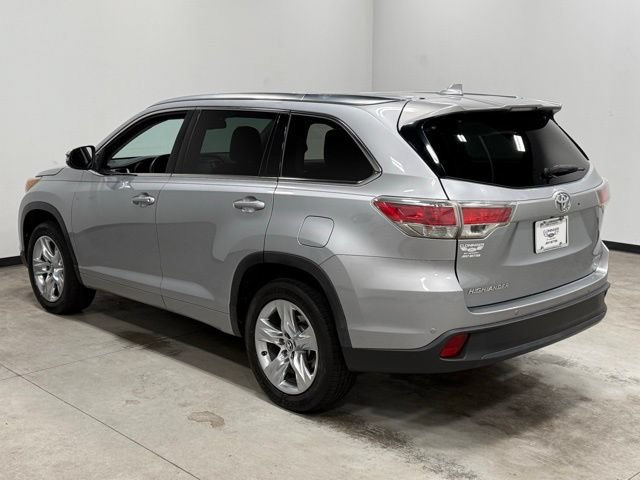 Used 2016 Toyota Highlander Limited Platinum FWD image 9