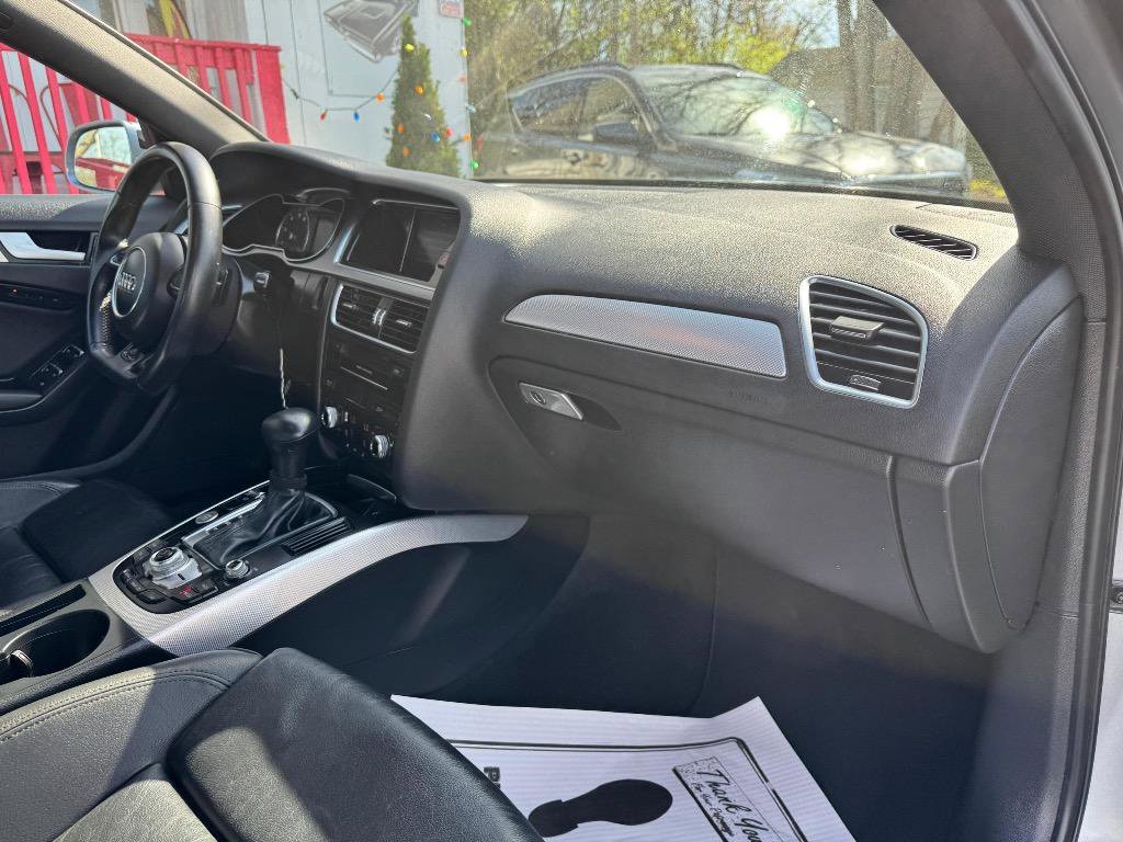 Used 2015 Audi A4 2.0T Premium Plus w/ Technology Package image 23