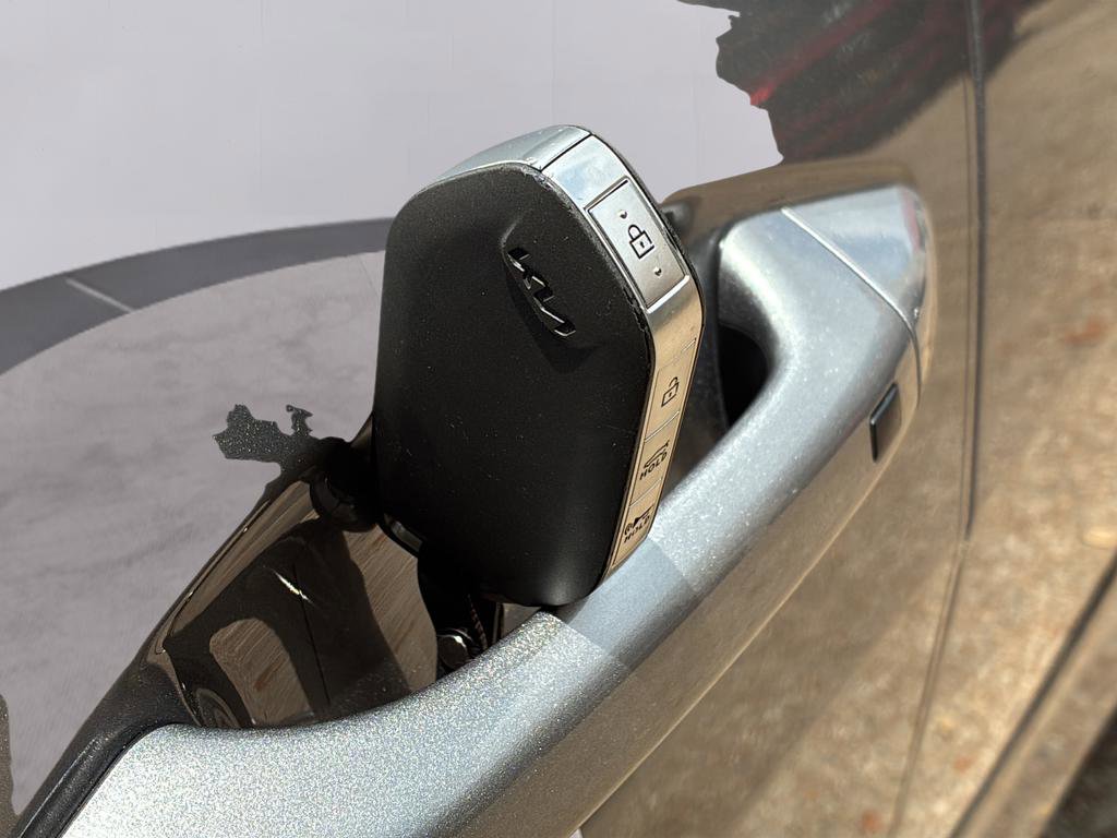 Used 2025 Kia K4 FWD image 45
