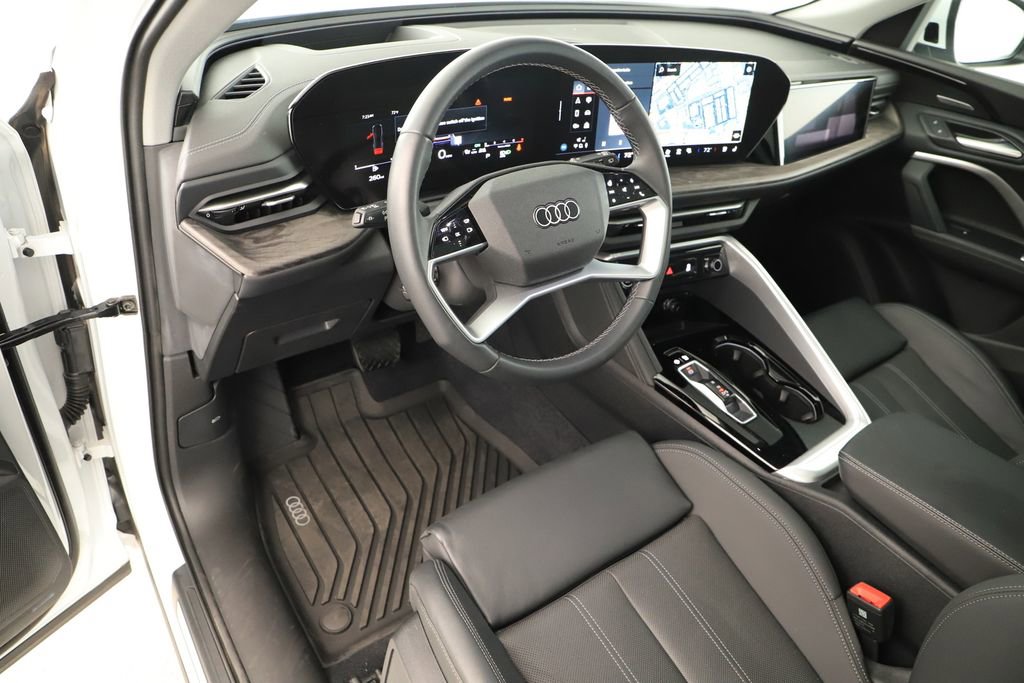 Certified 2025 Audi Q5 Prestige AWD/4WD image 15