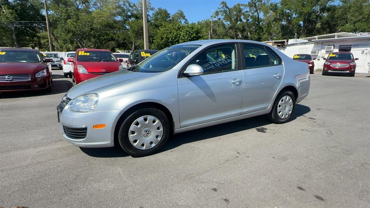 Used 2005 Volkswagen Jetta Value Edition FWD image 17