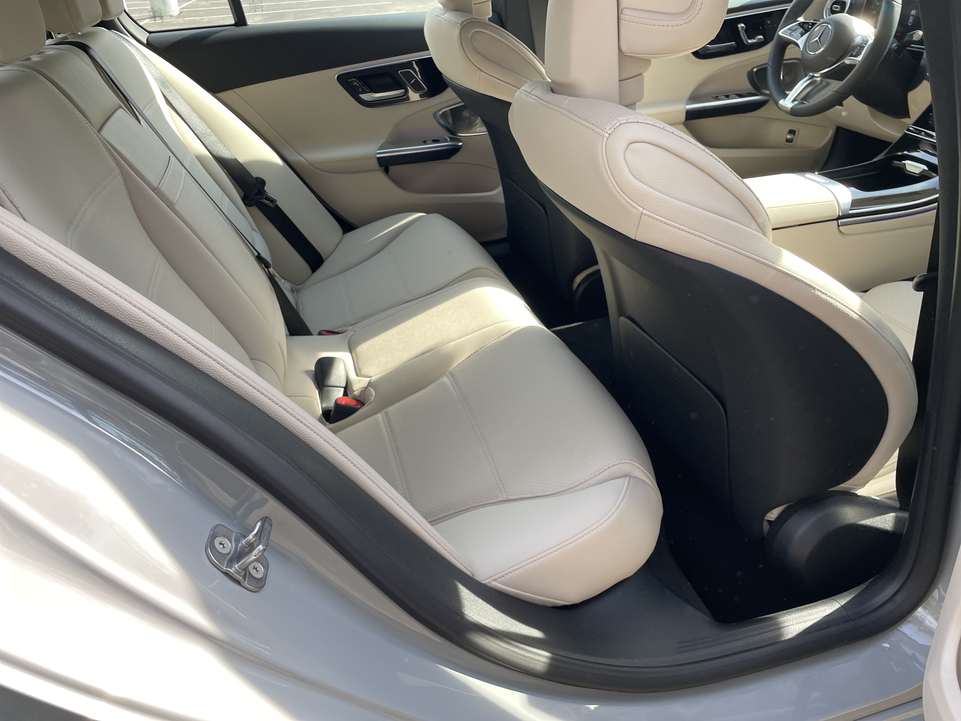 New 2026 Mercedes-Benz C 300 Sedan image 39