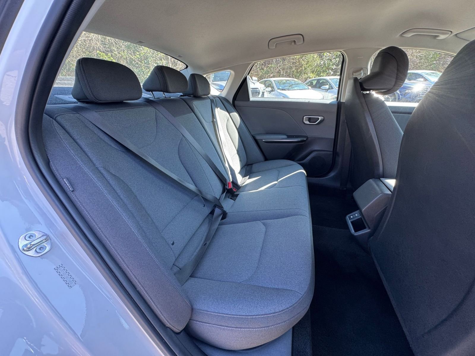 Used 2025 Kia K4 LXS image 35