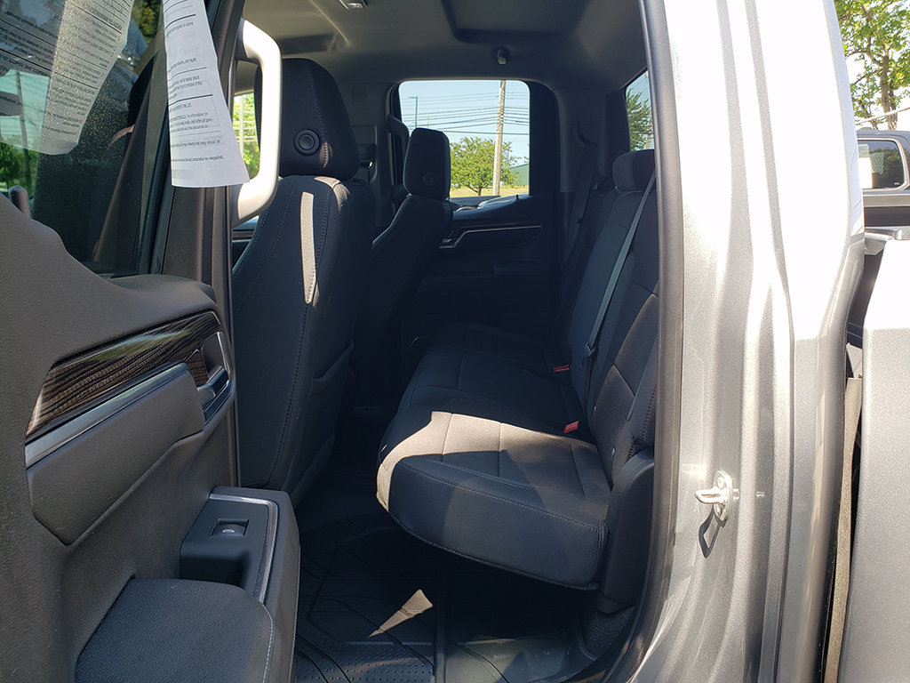 Used 2024 Chevrolet Silverado 1500 LT w/ Protection Package RWD image 11