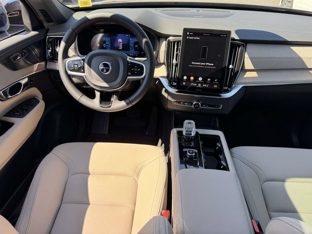 Used 2026 Volvo XC90 B6 Plus w/ Protection Package Premier AWD/4WD image 11