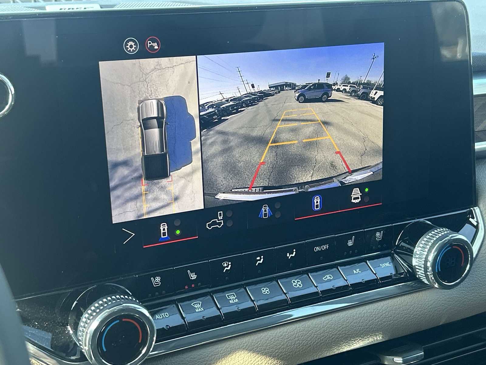 New 2026 GMC Canyon Denali image 14