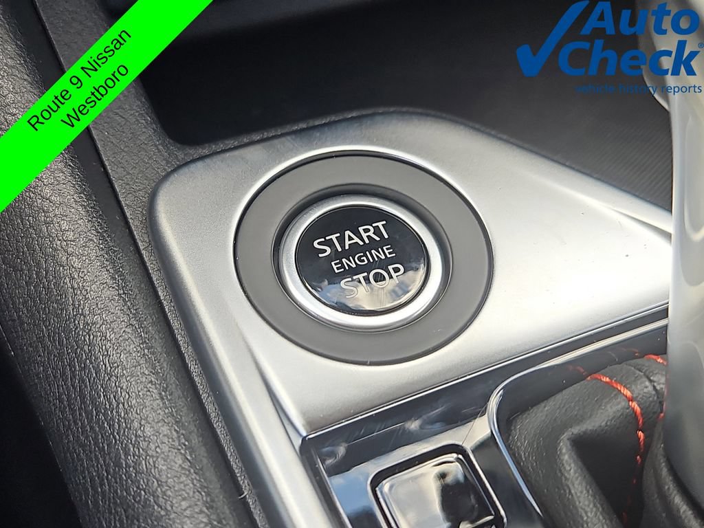 New 2025 Nissan Sentra SR FWD image 7