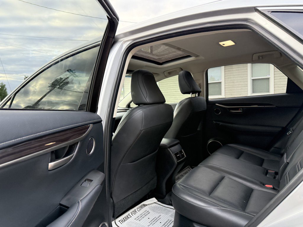 Used 2015 Lexus NX 300h AWD image 18