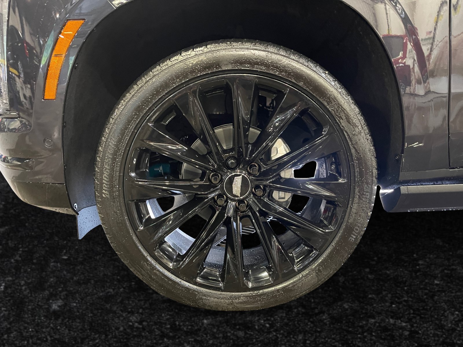 New 2026 Cadillac Escalade Platinum Sport w/ LPO, ONYX Package AWD/4WD image 10