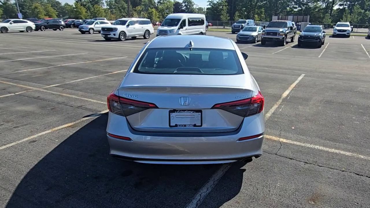 Used 2024 Honda Civic Sport image 8