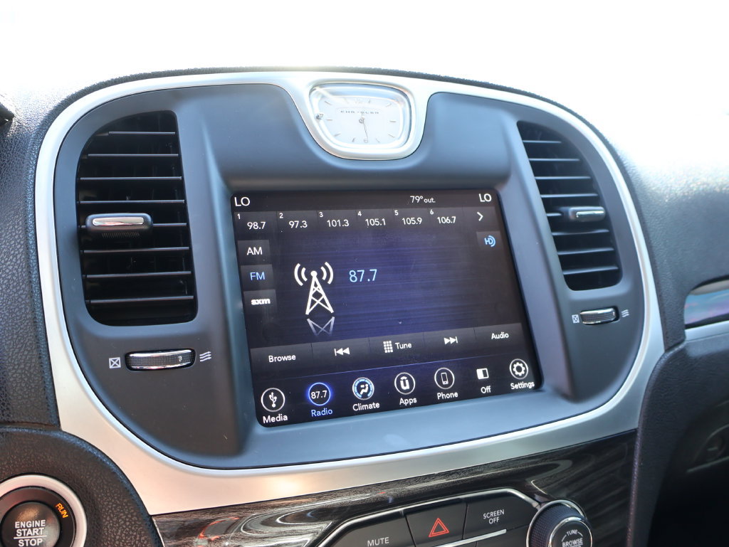 Used 2019 Chrysler 300 Touring w/ Driver Convenience Group RWD image 34