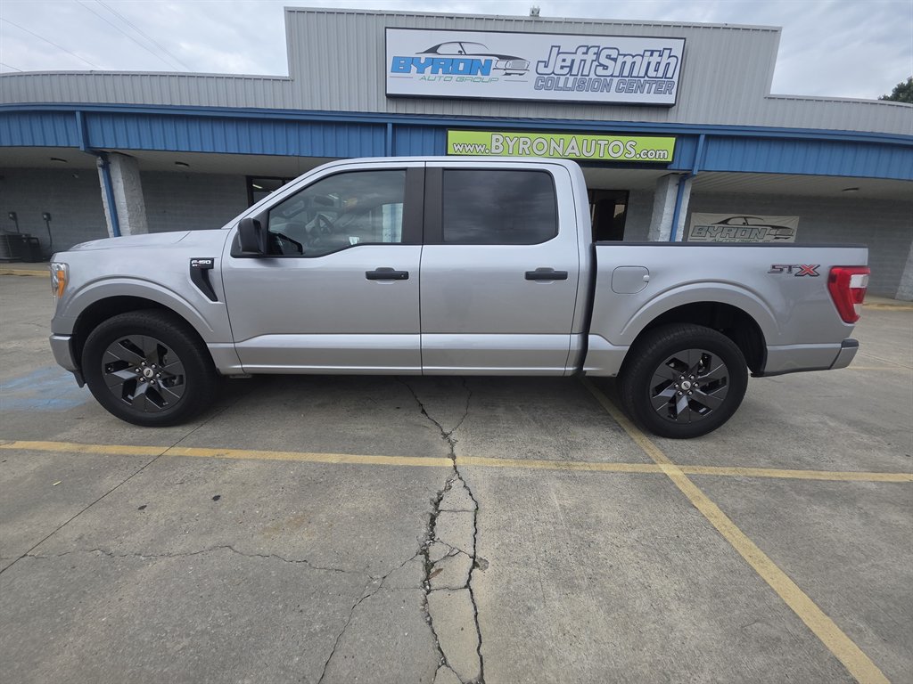 Used 2021 Ford F150 XL w/ STX Appearance Package RWD image 2