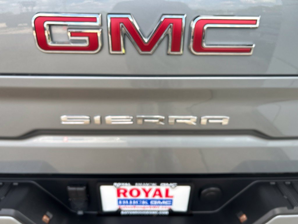Used 2025 GMC Sierra 1500 AT4 w/ AT4 Premium Package AWD/4WD image 30