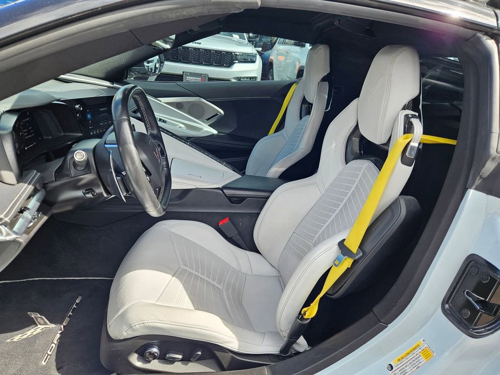 Used 2020 Chevrolet Corvette Stingray Preferred Cpe w/ 2LT Preferred Equipment Group RWD image 12